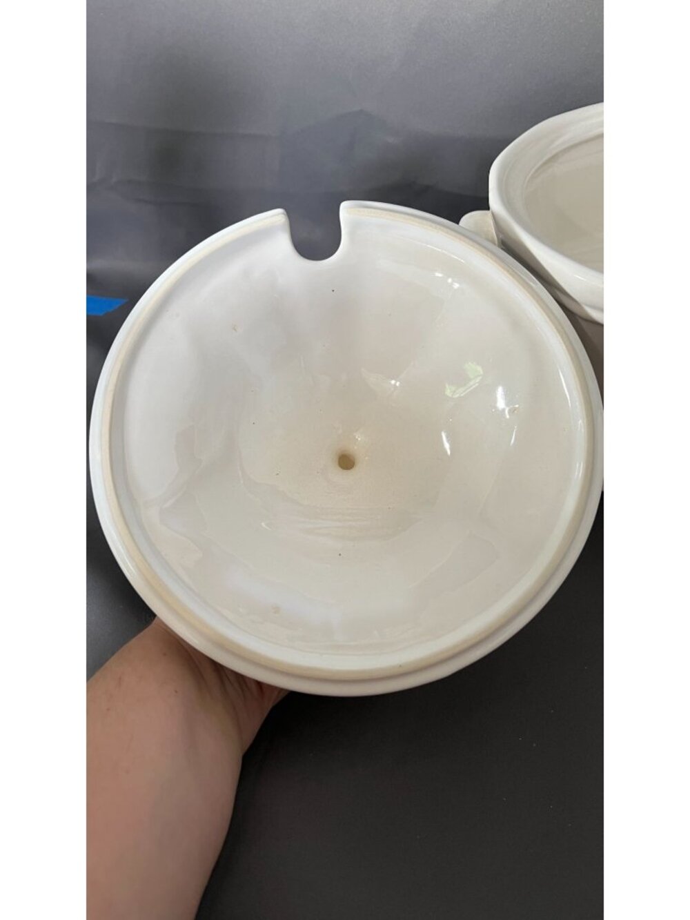 Vintage Pfaltzgraff White Ceramic Soup Tureen With Lid & Matching Ladle Elegant - Picture 7 of 13
